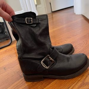 Black size 6 Frye mid calf boots